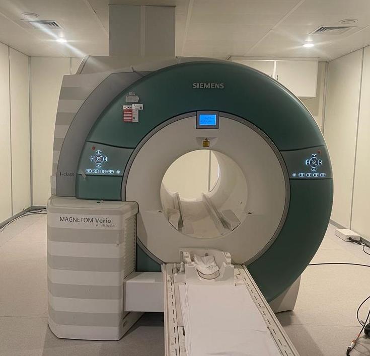 SIEMENS Magnetom Verio 3 Tesla MRI
